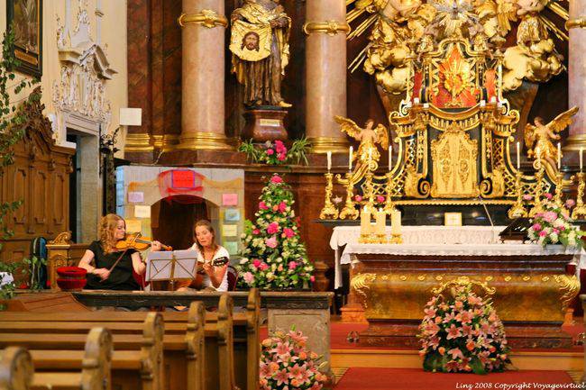 Postlingberg, der Musiker und der Altar, Linz - Österreich