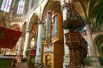 Neuer Dom, die Kanzel und die Orgel, Linz, Österreich.