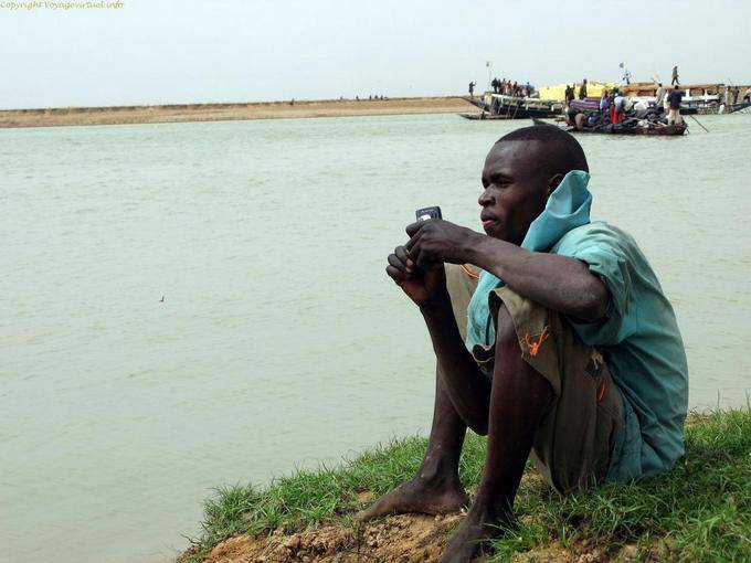 Entre Mopti et Tombouctou Pinasse Repos Pinassier Mali