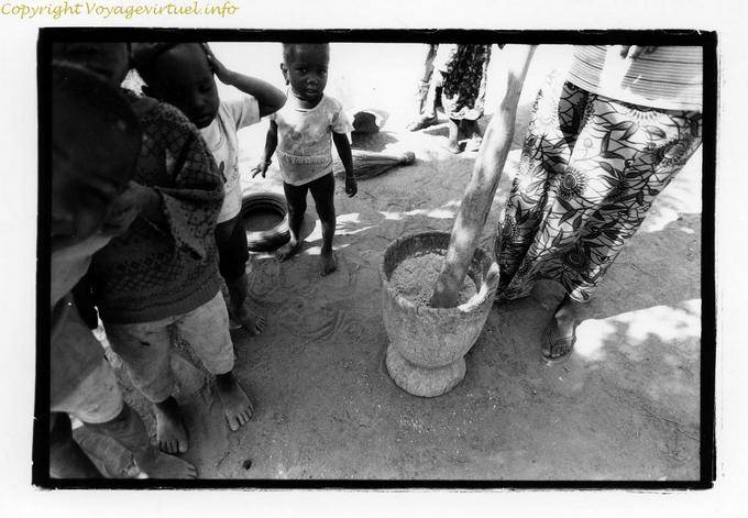 Latakaff Pile Mil Mali