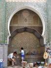 Schöner Brunnen in Fez, Marokko.