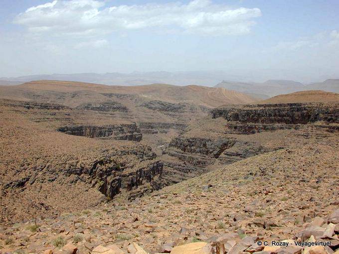 Landschaft der Straße zwischen Ouarzazate und Zagora Agdz - Marokko
