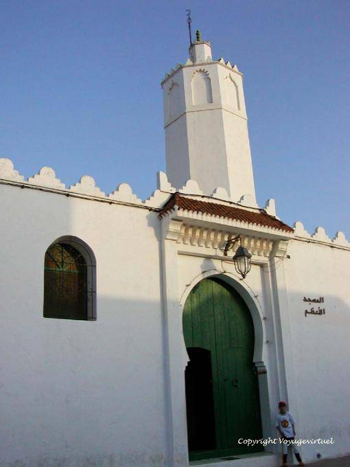 Weiße Moschee Masjid Al Aadam, Asilah - Marokko