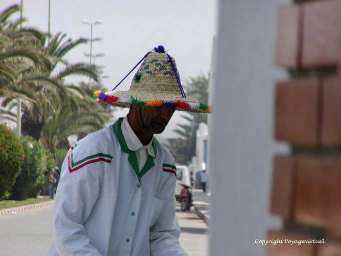 Hat mit bunten Bommeln die Rif, Asilah - Marokko