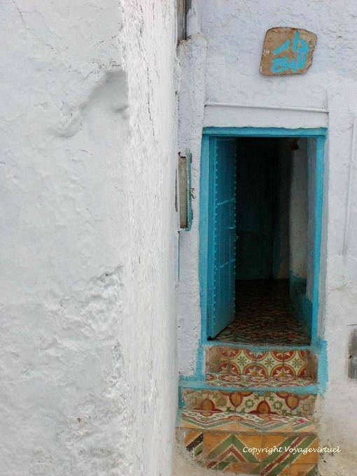 Treppe zu den Fliesen, Kreis rif Andalusier, Chefchaouen - Marokko