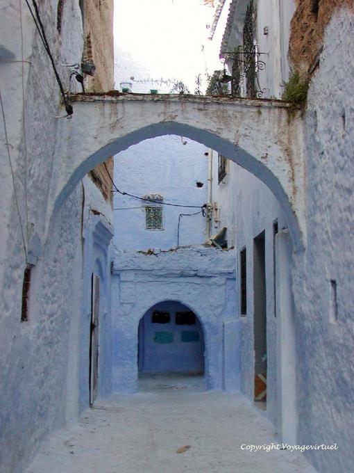 Chefchaouen, Straße Lichtbogen in Richtung Bab el Souk - Marokko