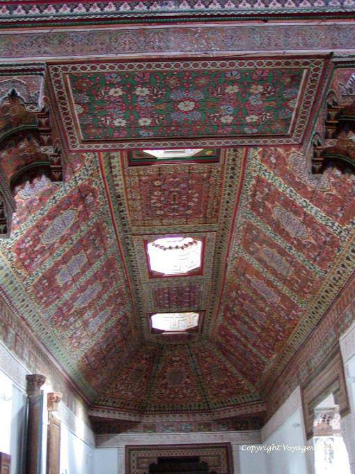Bemalte Decke der Ratssaal, Bahia Palast, Marrakesch - Marokko