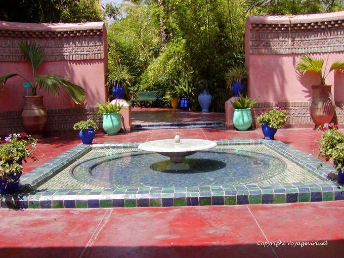 Fountain Eintrag, Jardin Majorelle, Marrakesch - Marokko