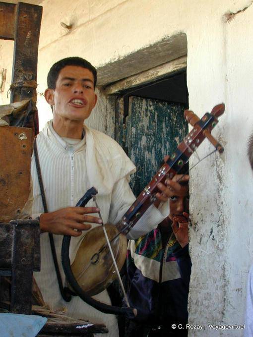 Improvisierte Musik der Berber-Markt, zu Essaouira - Marokko