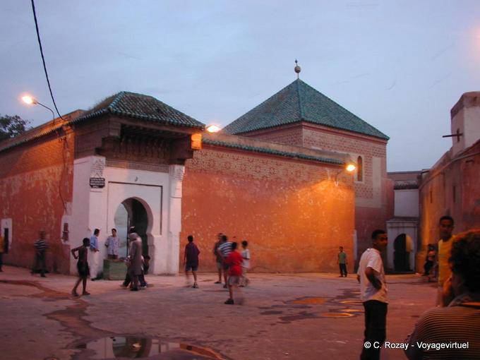 Vor einer Moschee im Westen Straße Riad Zitoun, Marrakesch - Marokko