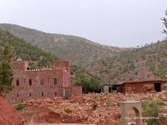 Werkstatt des Töpfers und Keramik zu Tafza, Ourika-Tal - Marokko