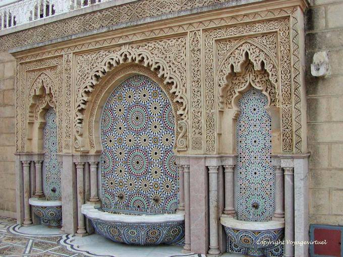 Kunst Stuck und zelliges, Brunnen Mausoleum Mohammed V., Rabat - Marokko