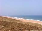 Ein Strand zwischen El Jadida und Oualidia, Marokko.