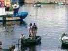 Zurück zu den Fischern im Hafen, Al Hoceima, Marokko.