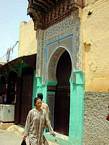 Geschichte Tür in der Medina, Meknes, Marokko.