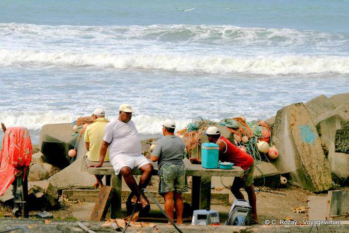 Warten auf Fischer zu Atlantic, Grand'Rivière - Martinique