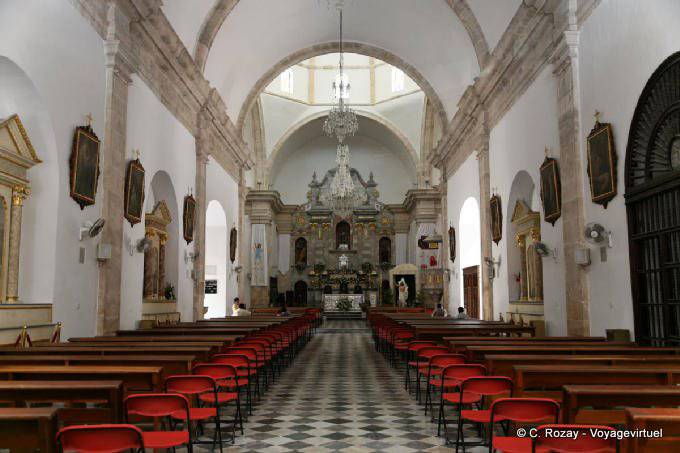 Das Kirchenschiff der Nuestra Señora de la Purisima Concepcion Kathedrale, Campeche - Mexiko