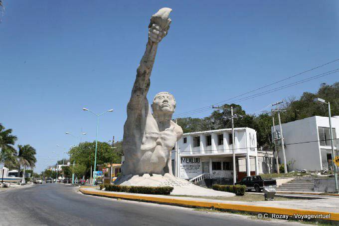 Riesen-Skulptur, der Held von Chapultepec, Campeche - Mexiko