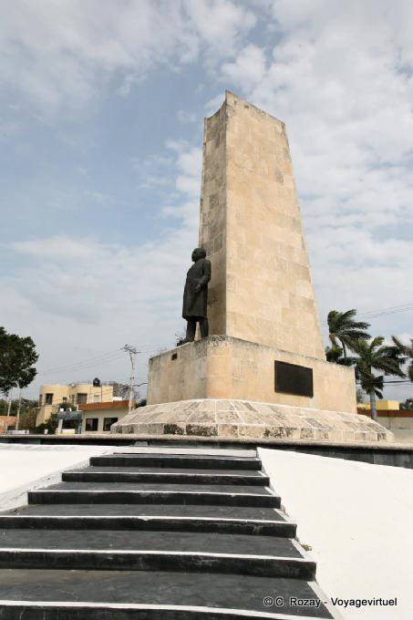 Statue von Justo Sierra Méndez, Campeche - Mexiko