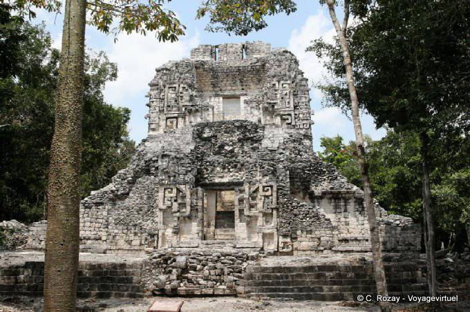 Maya-Fassade des XX Struktur Chicanna - Mexiko