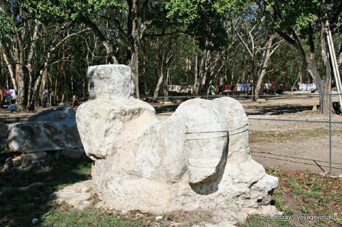 Liegende Statue von Chac Mool, Chichen Itza - Mexiko
