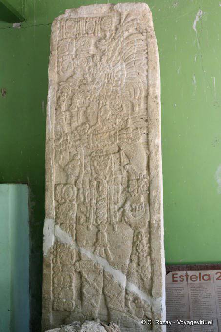 Stele des Gouverneurs, Edzná - Mexiko