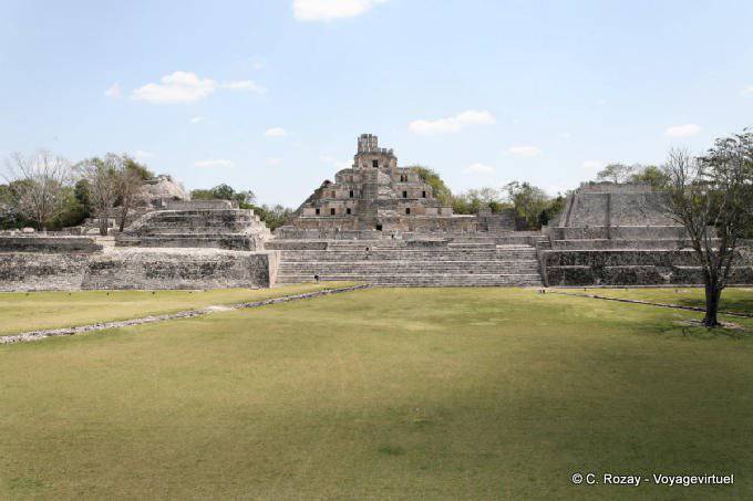 Groß Akropolis Edzná - Mexiko
