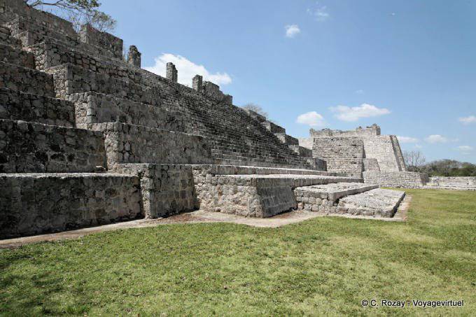 Akropolis des Mondes, South Temple, Edzná - Mexiko