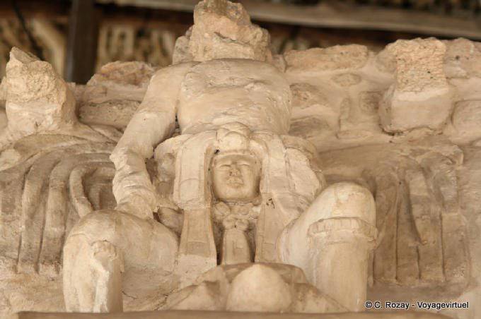 Ist auf dem Kopf der Schlange, Stuck Skulptur Jaguar Altar, Ek Balam - Mexiko