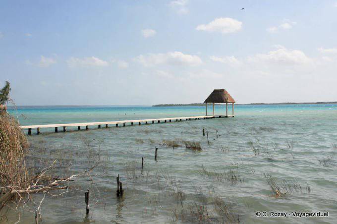 Der See von sieben Farben, Laguna Bacalar - Mexiko