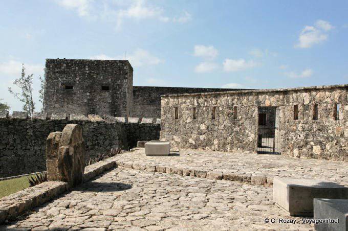 Die Festung von San Felipe, Laguna Bacalar - Mexiko