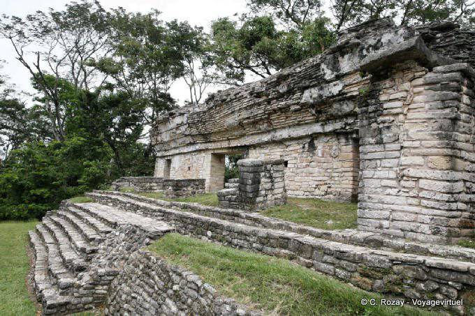 Ein Ende ist Nord-Gruppe, die fünf Tempeln gehören, Palenque - Mexiko