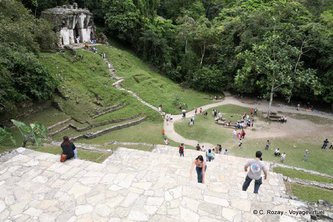 Plaza del Sol Blick von den Stufen des Tempels des Kreuzes, Palenque - Mexiko