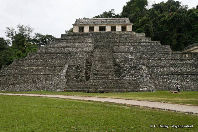 Treppen aus dem Tempel der Inschriften in Palenque - Mexiko