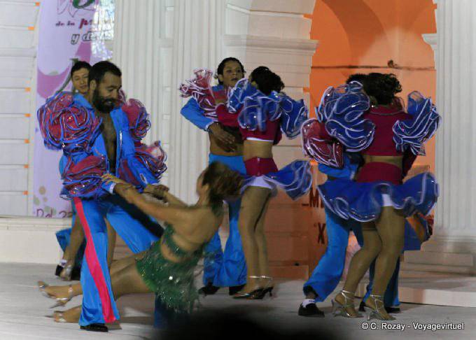 Tanzen Gymnastik, Tanz vor dem Rathaus in San Cristobal de Las Casas - Mexiko