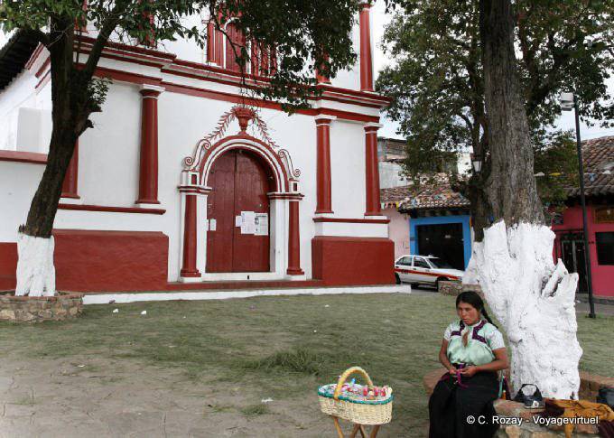 Markt am Tor, Templo del Cerrillo San Cristobal de las Casas - Mexiko