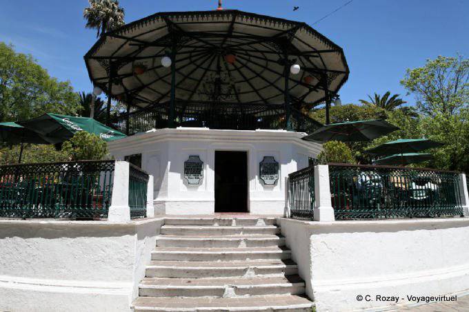 Kiosk auf dem Zocalo in San Cristobal de Las Casas - Mexiko