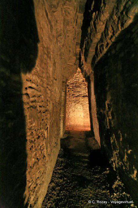 Im Labyrinth der Palace of Darkness, Tonina - Mexiko