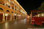 Arcades, Calle del Comercio, Campeche in der Nacht, Mexiko.