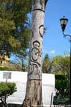 Skulptur auf einem Baumstamm, Zocalo, Comitán de Dominguez, Mexiko.