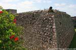 Winkel von der Wand der Festung von San Felipe, Laguna Bacalar, Mexiko.
