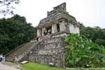 Um GIII der Sonnentempel auf seiner Pyramide, Palenque gewidmet, Mexiko.