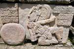 Der Ball-Spieler, Skulptur links, Tonina, Mexiko.