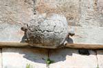 Doppelkopfschildkröten auf der Vorderseite des Hauses der Turtles, Uxmal, Mexiko.