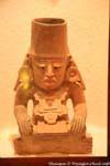 Urne mit dem Abbild des Chac, Uxmal Museum, Mexiko.