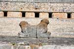 Der Thron Jaguar vor der Gouverneurspalast, Uxmal, Mexiko.