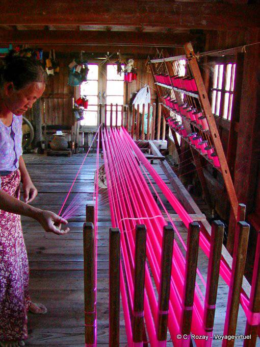 Vorbereitung des Webstuhls, Inle-See - Myanmar (Birma)