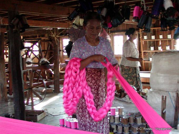 Anreise geflochtenen Seide, Inle-See - Myanmar (Birma)