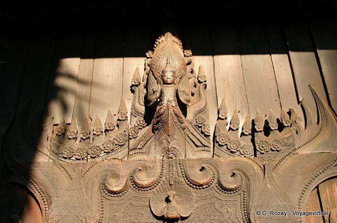 Holzschnitzerei, Bagaya Kyaung Kloster, Inwa (Awa) Mandalay - Myanmar (Birma)