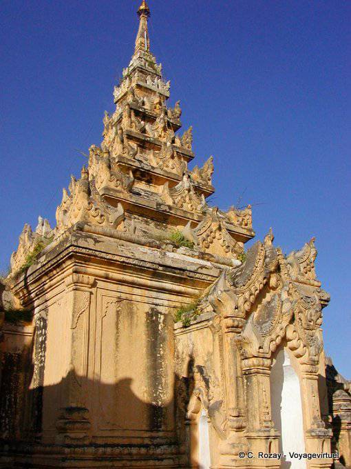 Ansicht der geschnitzten Maha Aung Mye Stupa Bonzan, Mandalay - Myanmar (Birma)